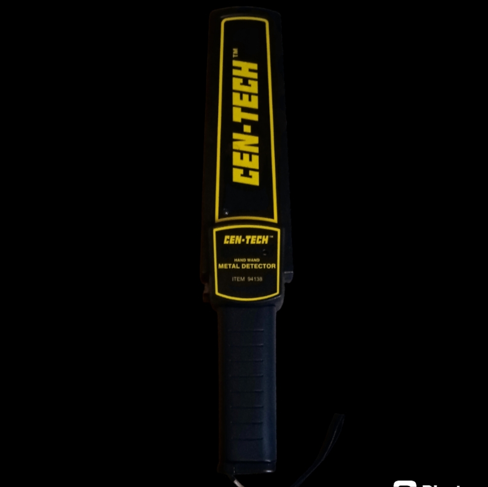 Cen Tech Hand Wand Metal Detector